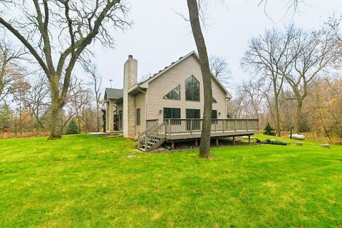 Photo of 5381 County Road TT, Marshall, WI 53559 (MLS # 2012901)