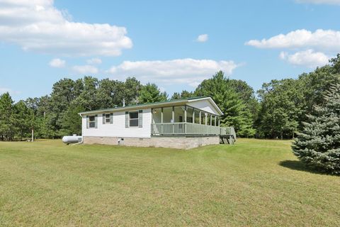 Tiny photo for 1328 Fish Drive, Wisconsin Dells, WI 53965 (MLS # 2006016)