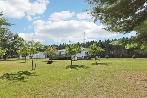 Tiny photo for 1328 Fish Drive, Wisconsin Dells, WI 53965 (MLS # 2006016)