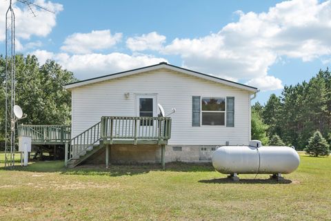 Tiny photo for 1328 Fish Drive, Wisconsin Dells, WI 53965 (MLS # 2006016)