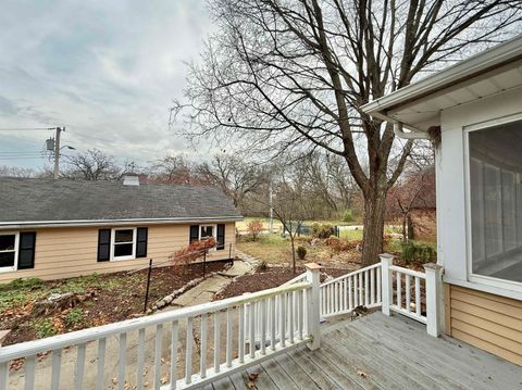 Tiny photo for 647 Milwaukee Road, Beloit, WI 53511 (MLS # 2013100)