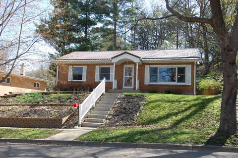 Photo of 909 N Park Street, Richland Center, WI 53581 (MLS # 2022346)