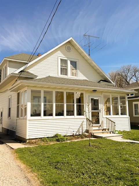 Photo of 1238 Dodgeville Street, Highland, WI 53543 (MLS # 2021286)