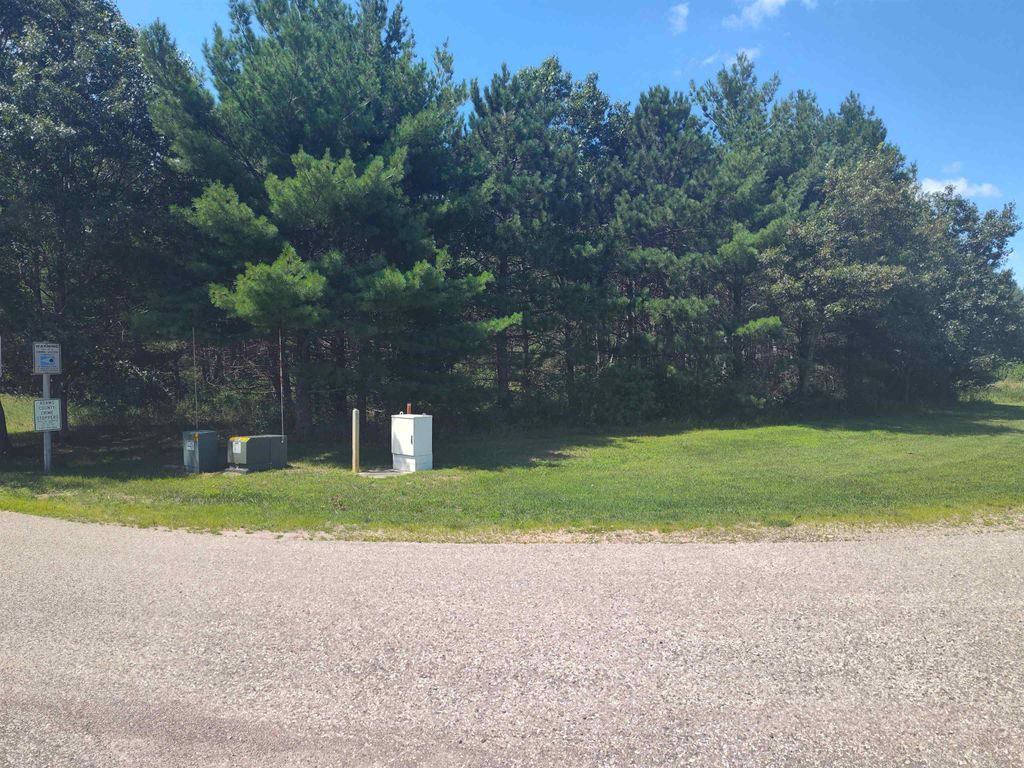Photo for Lot 113 Beaver Lane, Arkdale, WI 54613 (MLS # 1981924)