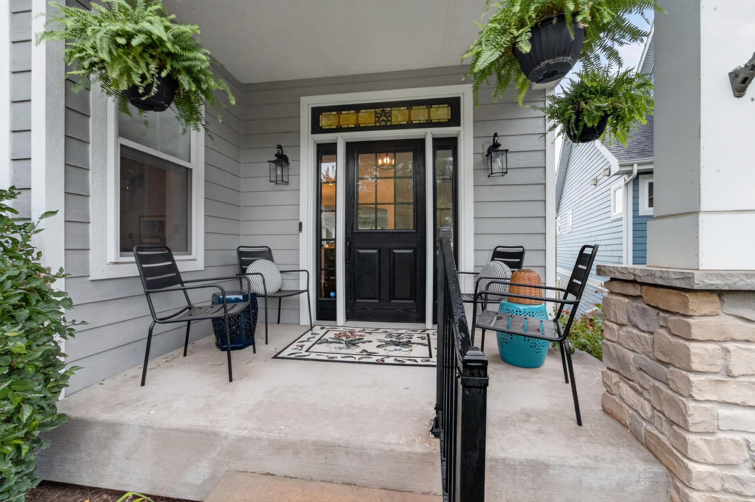 7237 Lily Lane
