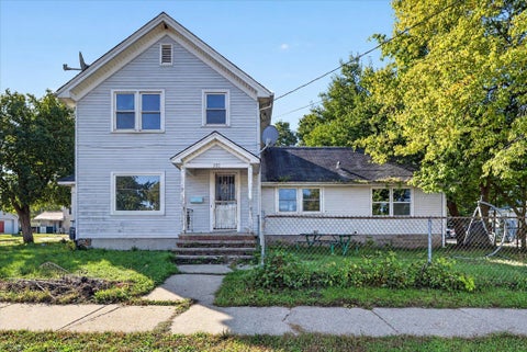 Photo of 502 St Lawrence Avenue, Beloit, WI 53511 (MLS # 2033862)