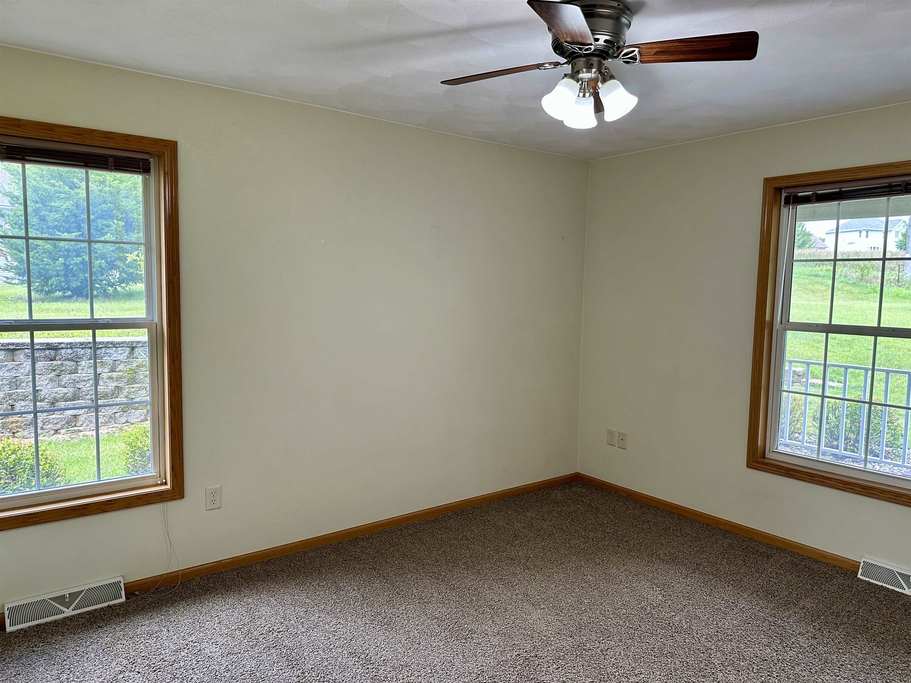 Evansville, Wisconsin 53536, United States, 2 Bedrooms Bedrooms, ,2 BathroomsBathrooms,Residential,Active,189220