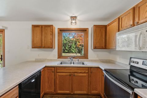 Tiny photo for 432 Duffers Trail, Nekoosa, WI 54457 (MLS # 2009340)