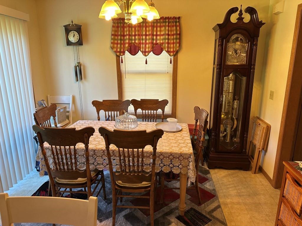 Stoughton, Wisconsin 53589, United States, 6 Bedrooms Bedrooms, ,5 BathroomsBathrooms,Residential,Active,218516