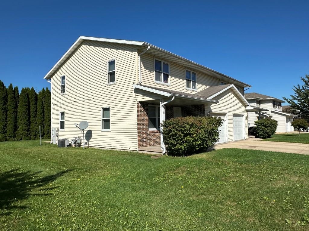 Stoughton, Wisconsin 53589, United States, 6 Bedrooms Bedrooms, ,5 BathroomsBathrooms,Residential,Active,218516