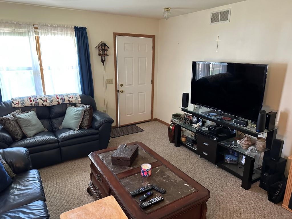 Stoughton, Wisconsin 53589, United States, 6 Bedrooms Bedrooms, ,5 BathroomsBathrooms,Residential,Active,218516