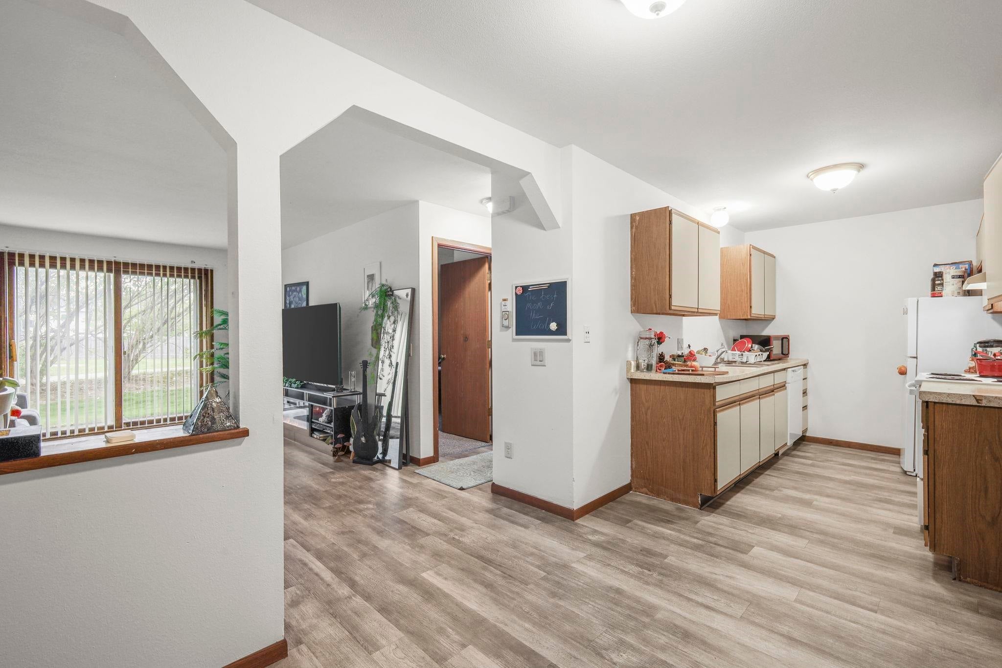 1049 & 1057 McKenna Boulevard