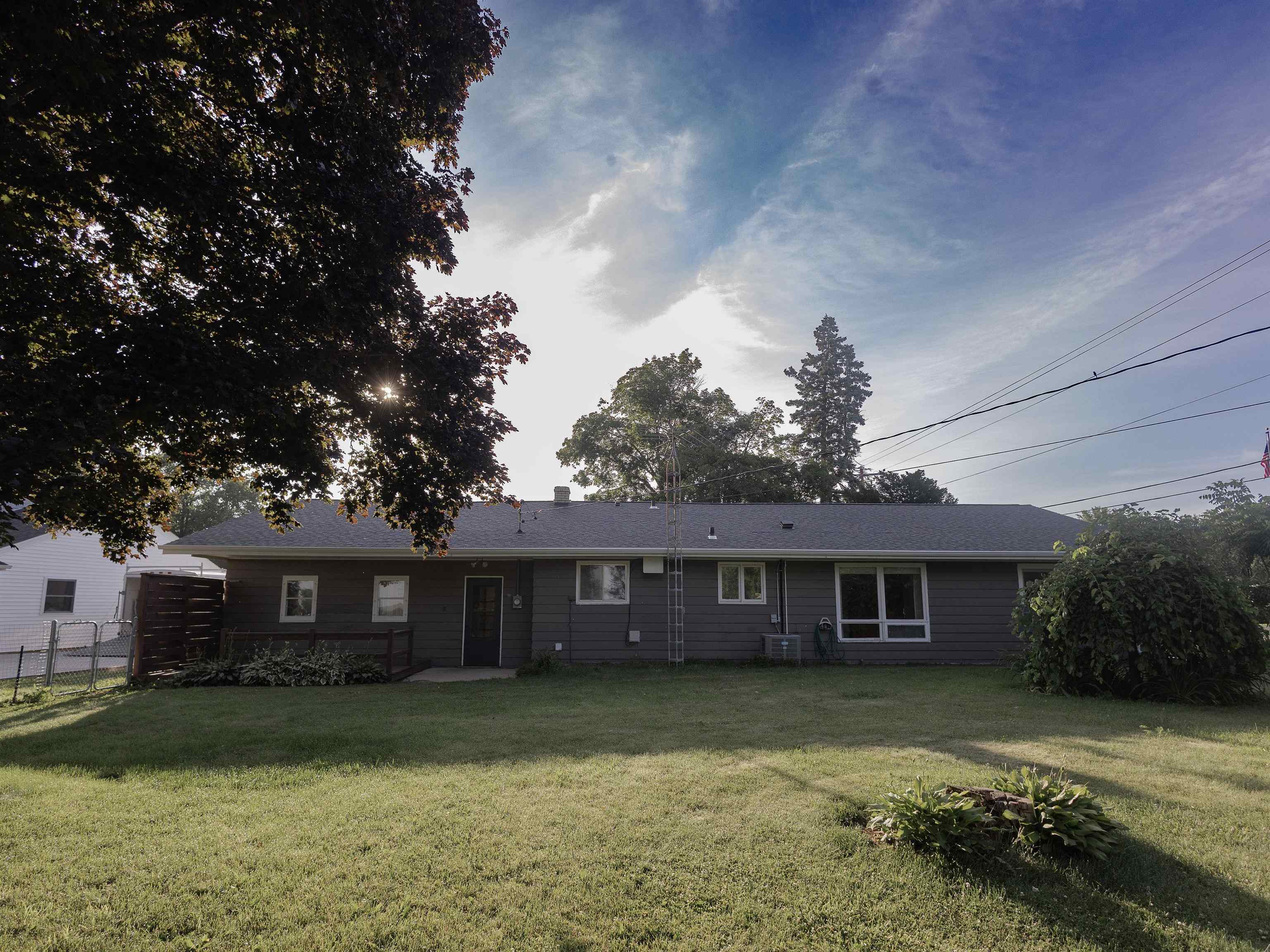 819 Ridge Street