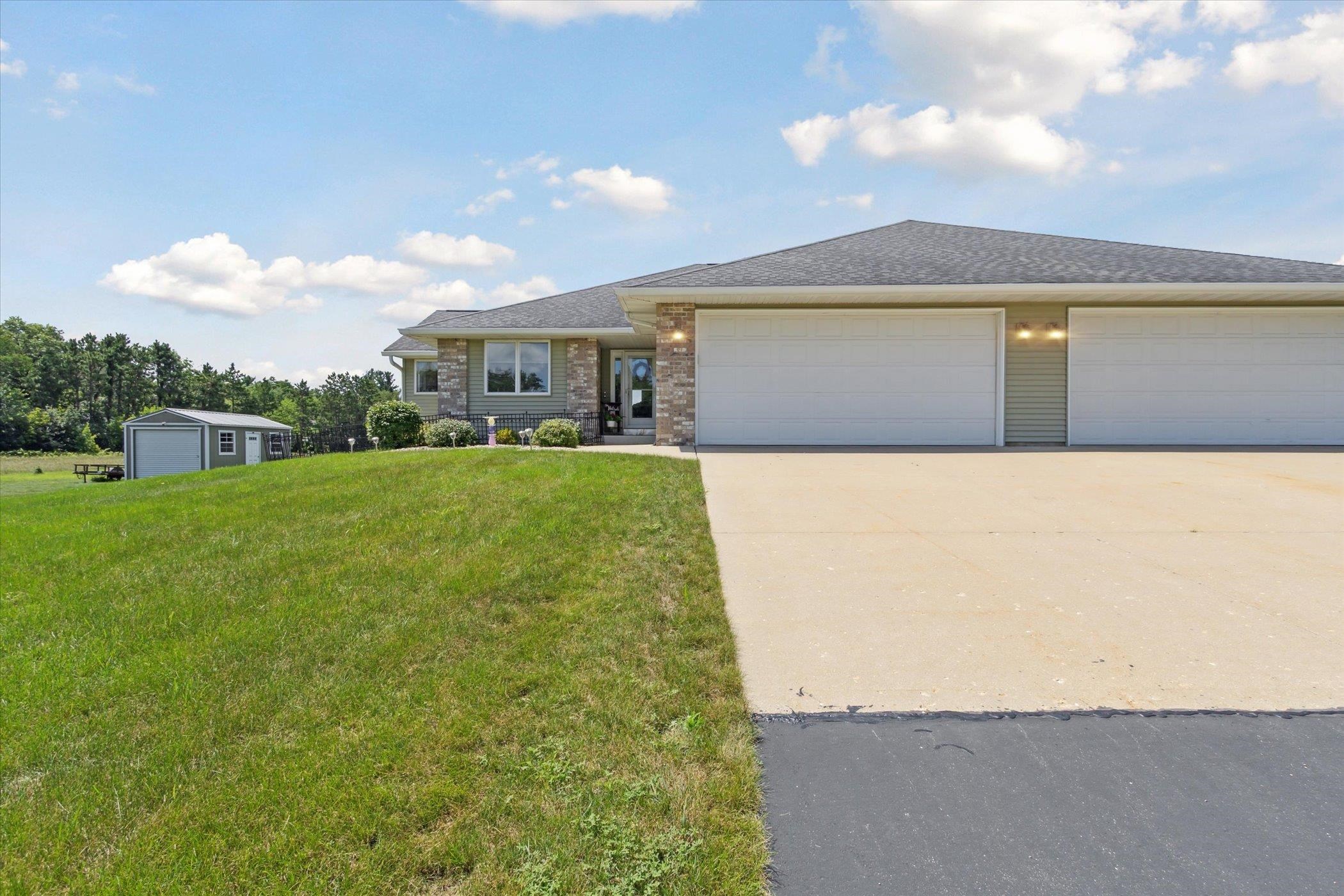 N4033 Ace Court