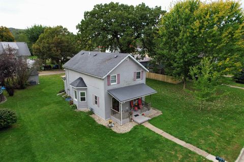 Photo of 304 Pearl Street, Boscobel, WI 53805 (MLS # 2010606)