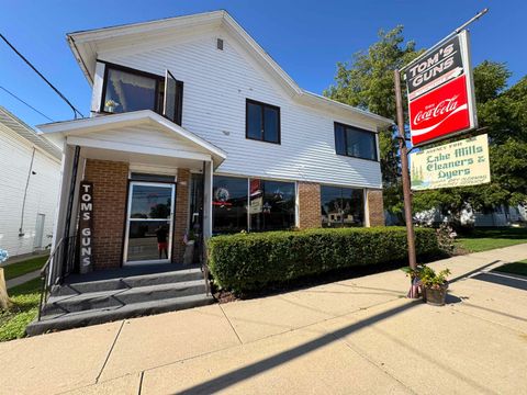 Photo of 215 W Main Street, Marshall, WI 53559 (MLS # 2010487)