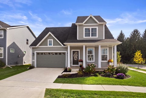 Photo of 9329 Tawny Acorn Drive, Verona, WI 53593 (MLS # 2033807)