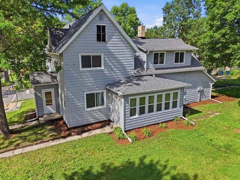 Photo of 402-404 S Main Street, Deerfield, WI 53531 (MLS # 2025881)