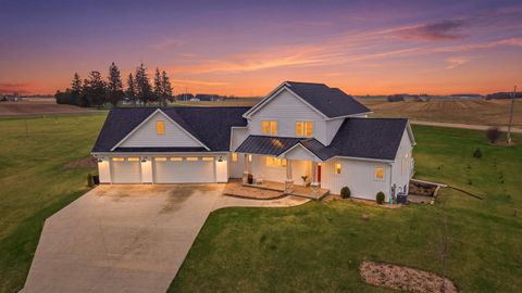 Photo of N6329 Tradewinds Circle, Beaver Dam, WI 53916 (MLS # 2020702)