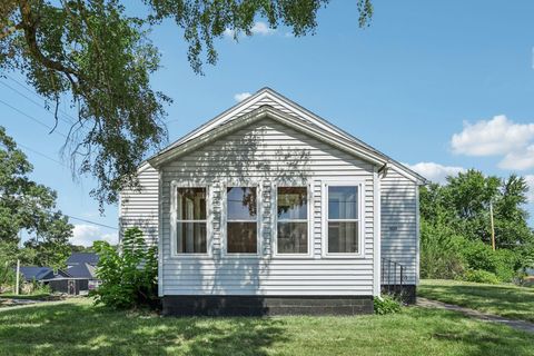 Photo of 1029 Prospect Avenue, Portage, WI 53901 (MLS # 2007858)