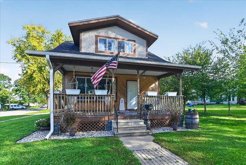 Photo of 402 E Main Street, Evansville, WI 53536 (MLS # 2034239)