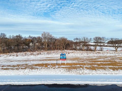 Photo of Lot 14 Frostwood Valley Condominium Association Avenue, Verona, WI 53593 (MLS # 2015172)