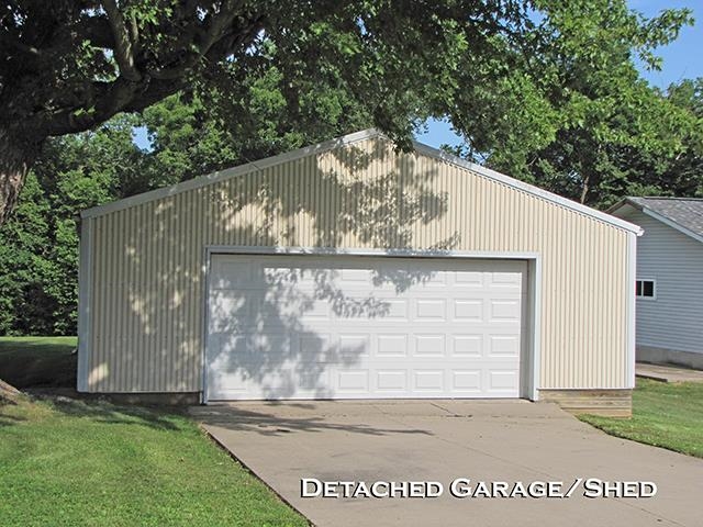11149 Woodland Heights