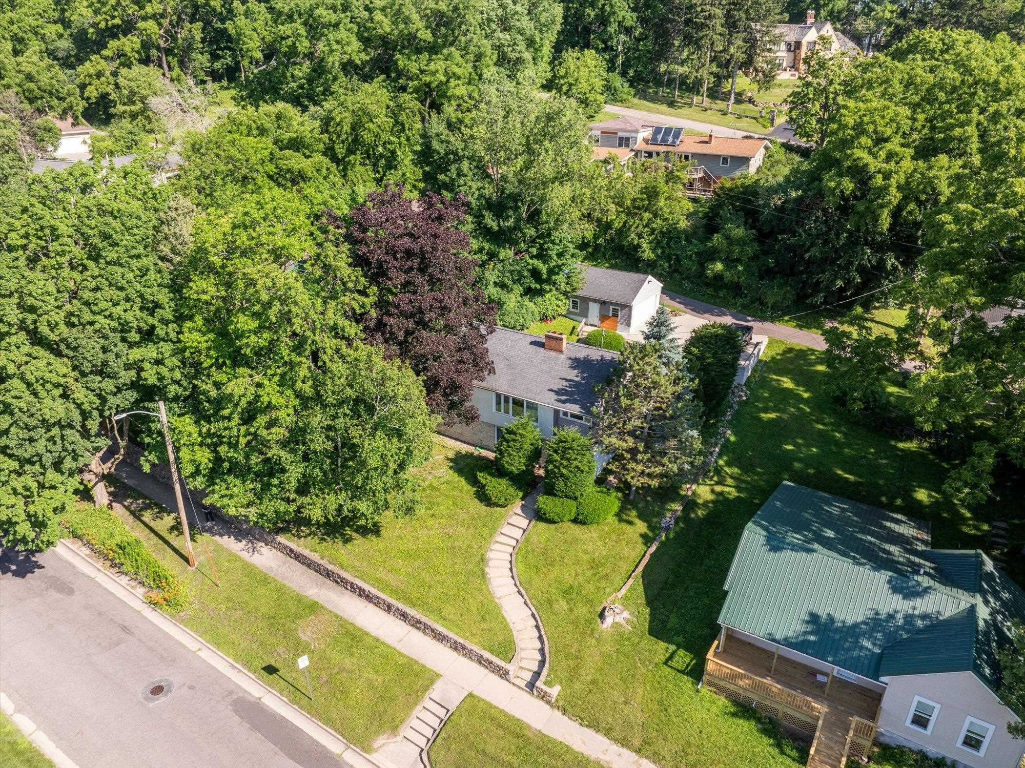 Baraboo, Wisconsin 53913, United States, 3 Bedrooms Bedrooms, ,2 BathroomsBathrooms,Residential,Active,165061