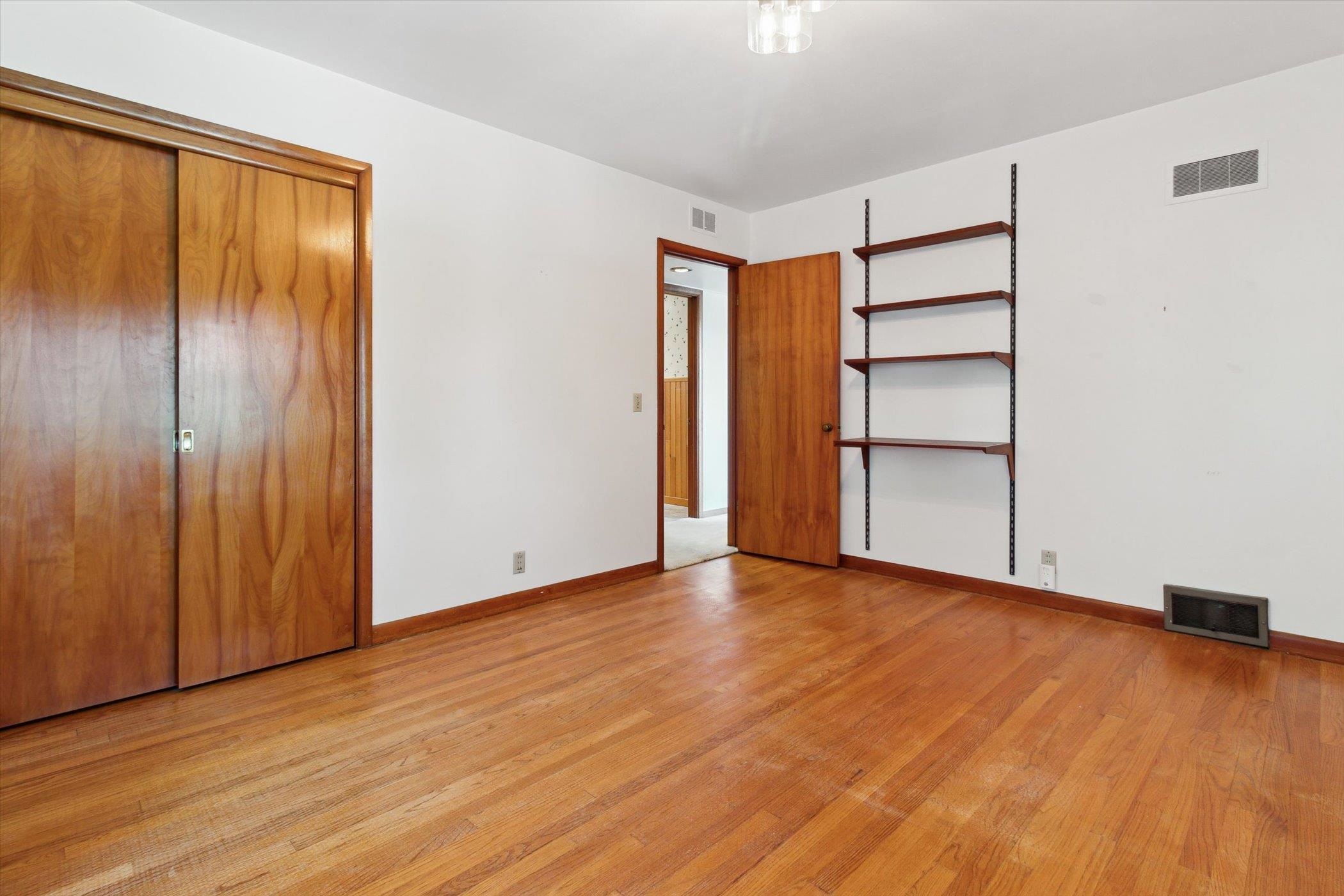 Baraboo, Wisconsin 53913, United States, 3 Bedrooms Bedrooms, ,2 BathroomsBathrooms,Residential,Active,165061