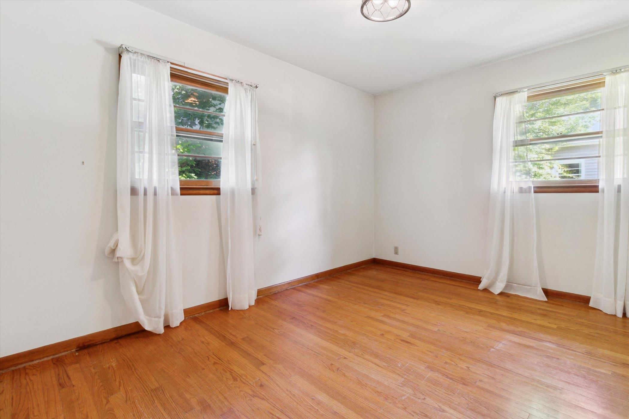 Baraboo, Wisconsin 53913, United States, 3 Bedrooms Bedrooms, ,2 BathroomsBathrooms,Residential,Active,165061