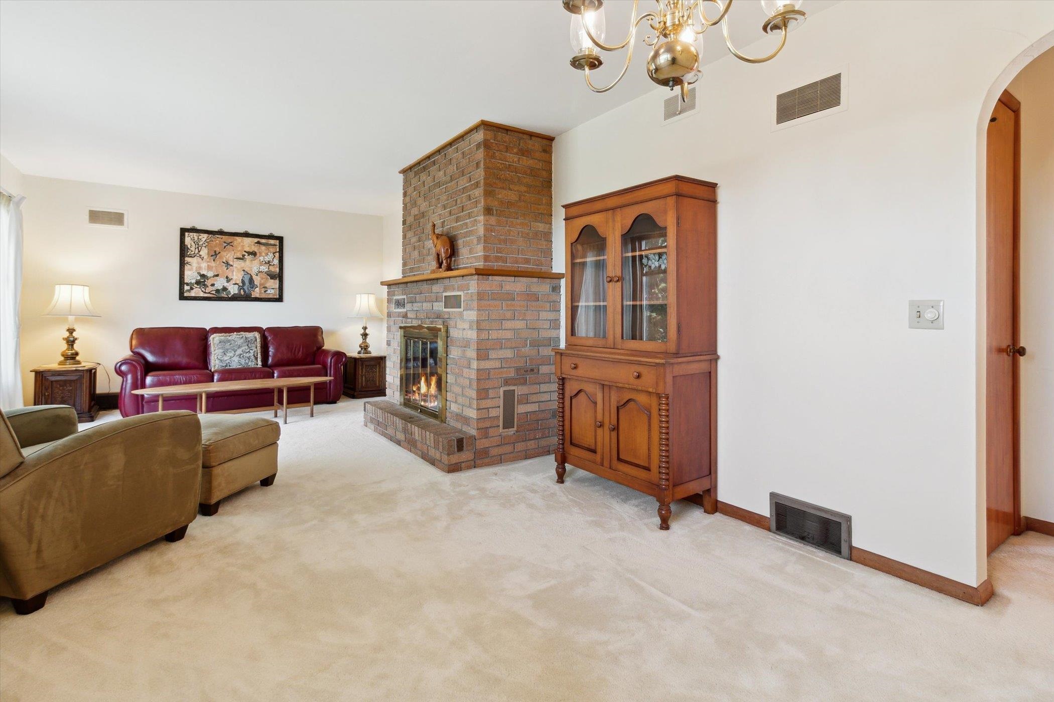 Baraboo, Wisconsin 53913, United States, 3 Bedrooms Bedrooms, ,2 BathroomsBathrooms,Residential,Active,165061