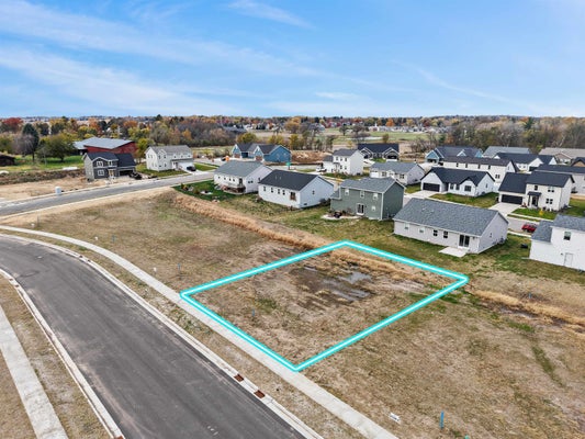 348 WILD ROSE WAY, STOUGHTON, WI 53589 - Image 8ab4e6ae31bf89bfb1971d896673d782/309565190