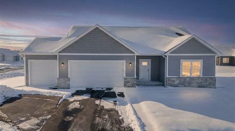 Photo of 1739 E Kyle Circle, Beloit, WI 53511 (MLS # 2007688)