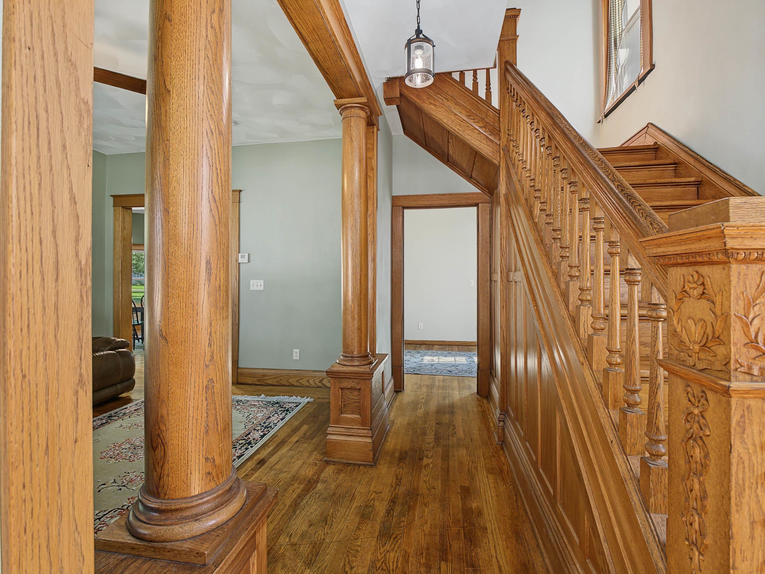 1202 1st Center Avenue - Photo 3