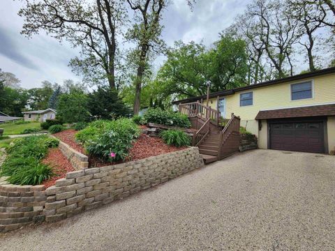 Photo of 400 Woodcrest Lane, Milton, WI 53563 (MLS # 2026208)