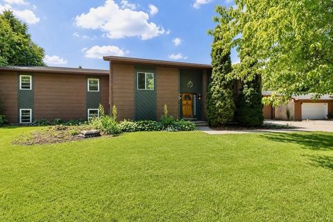Photo of 724 Crist Road, Beloit, WI 53511 (MLS # 2026637)