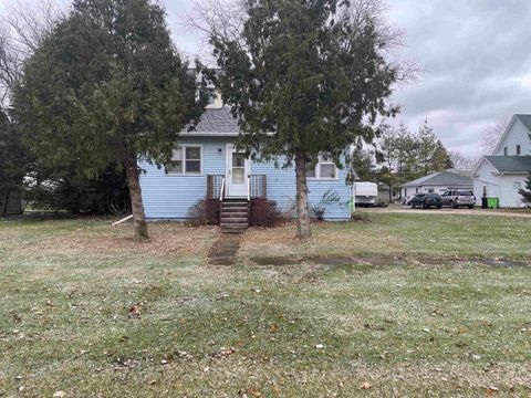 Photo of 311 Steiner Drive, Oakfield, WI 53065 (MLS # 2013145)