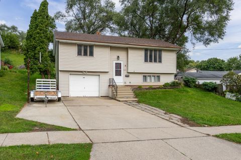 Photo of 612 Williams Street, Janesville, WI 53545 (MLS # 2008189)