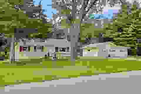 Photo of 2012 S Terry Court, Beloit, WI 53511 (MLS # 2031144)