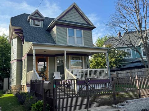 Photo of 621 Prospect Avenue, Janesville, WI 53545 (MLS # 2002890)