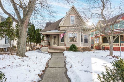 Photo of 712 E Main Street, Reedsburg, WI 53959 (MLS # 2015065)