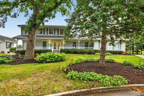 Photo of 1542 Comanche Glen, Madison, WI 53704 (MLS # 2032280)