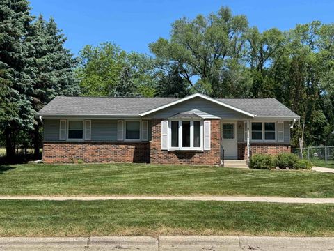 Photo of 2108 Purvis Avenue, Janesville, WI 53546 (MLS # 2024495)