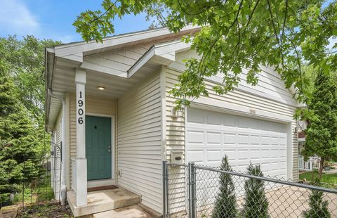 Photo of 1906 Northwestern Avenue, Madison, WI 53704 (MLS # 2024460)