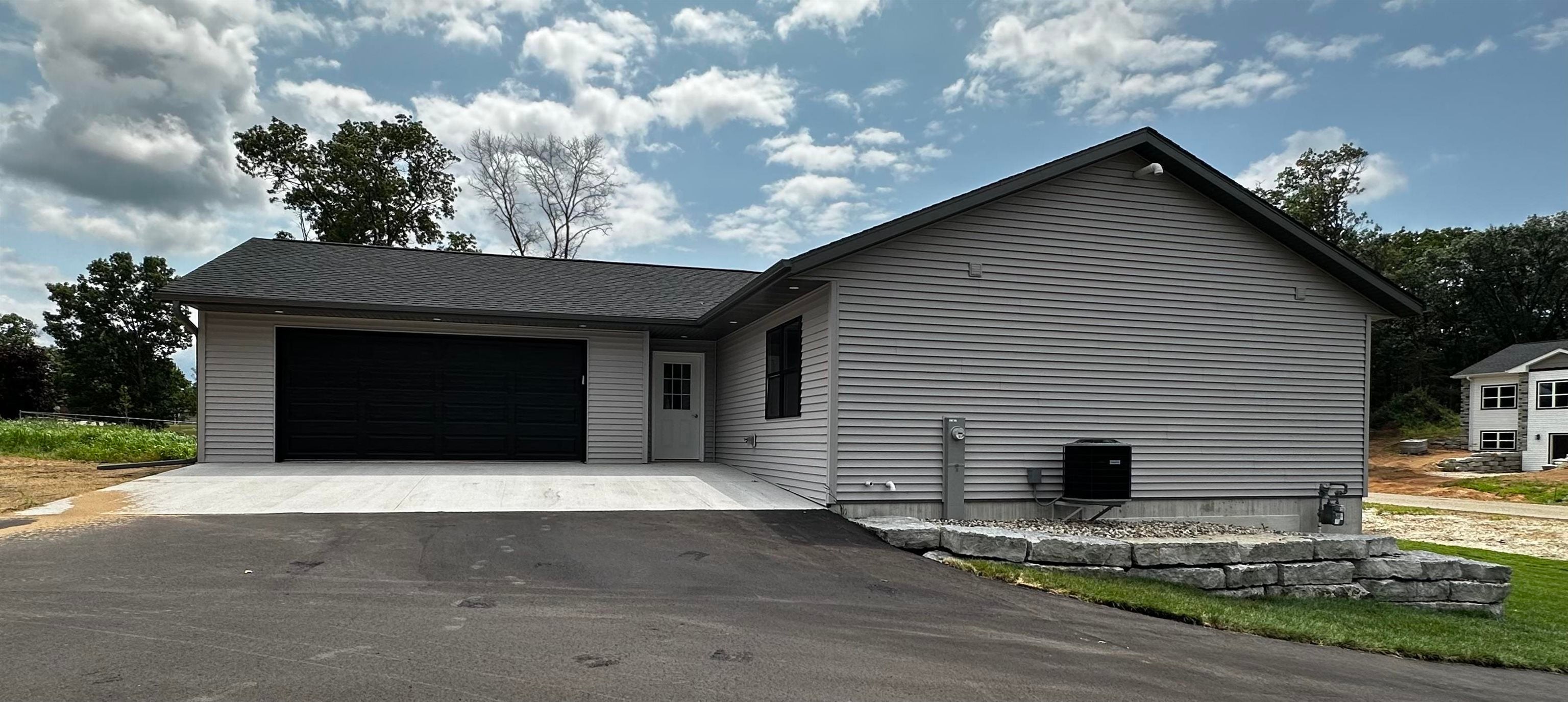 328 Brooke Circle