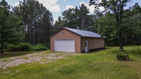 Tiny photo for 976 Blackhawk Court, Hancock, WI 54943 (MLS # 2003525)