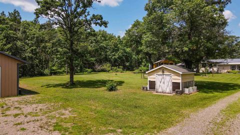 Tiny photo for 976 Blackhawk Court, Hancock, WI 54943 (MLS # 2003525)