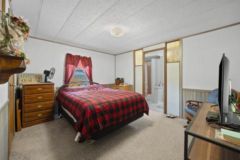 Tiny photo for 976 Blackhawk Court, Hancock, WI 54943 (MLS # 2003525)