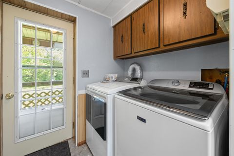 Tiny photo for 976 Blackhawk Court, Hancock, WI 54943 (MLS # 2003525)