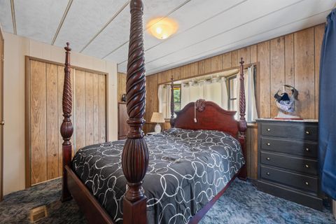 Tiny photo for 976 Blackhawk Court, Hancock, WI 54943 (MLS # 2003525)